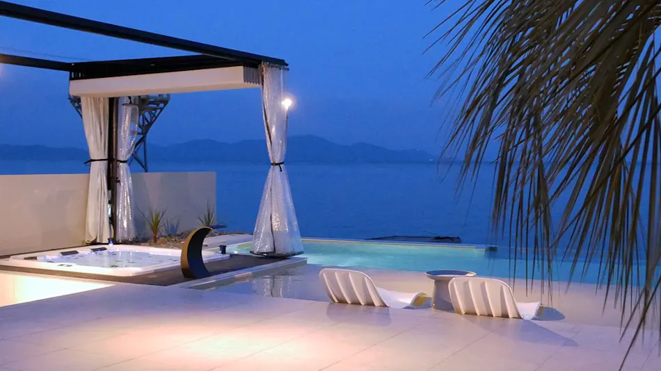 PLATINUM RESORT