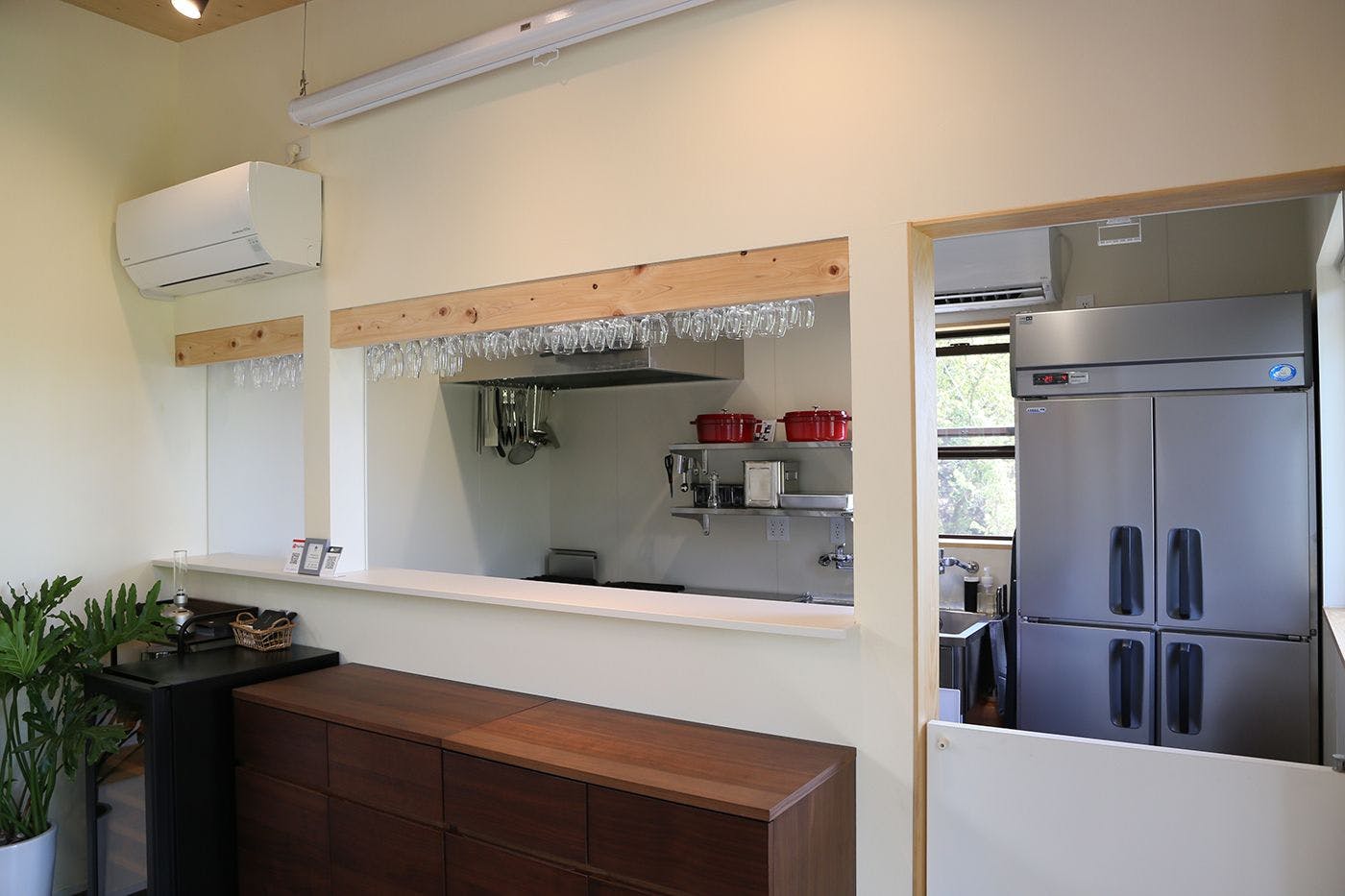 อาคารเลานจ์และแผนกต้อนรับ –turtle–