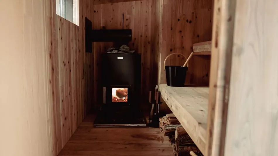 Earthboat Village Kurohime