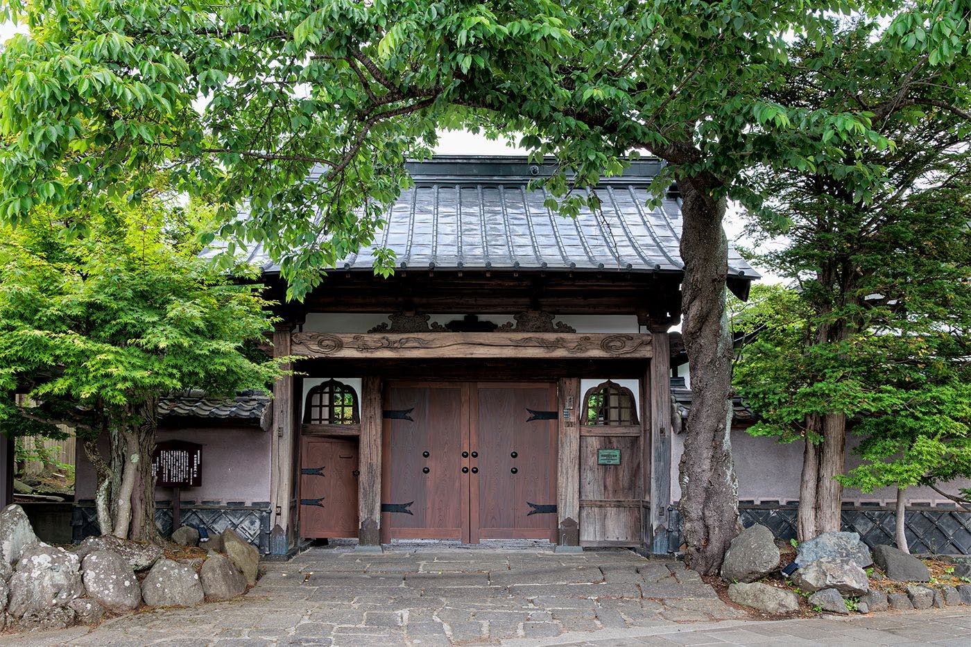 長屋門