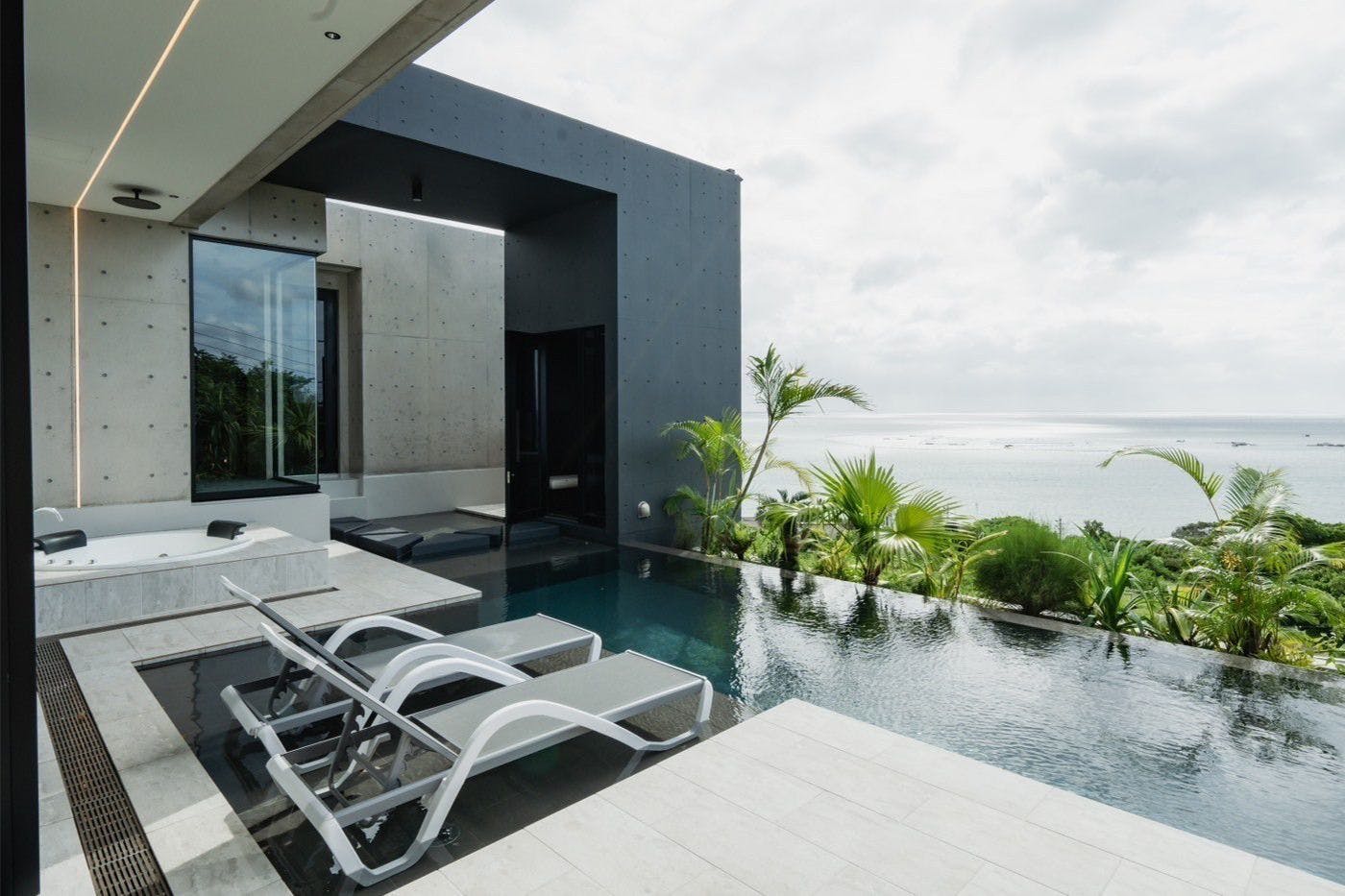 プライベートインフィニティプール