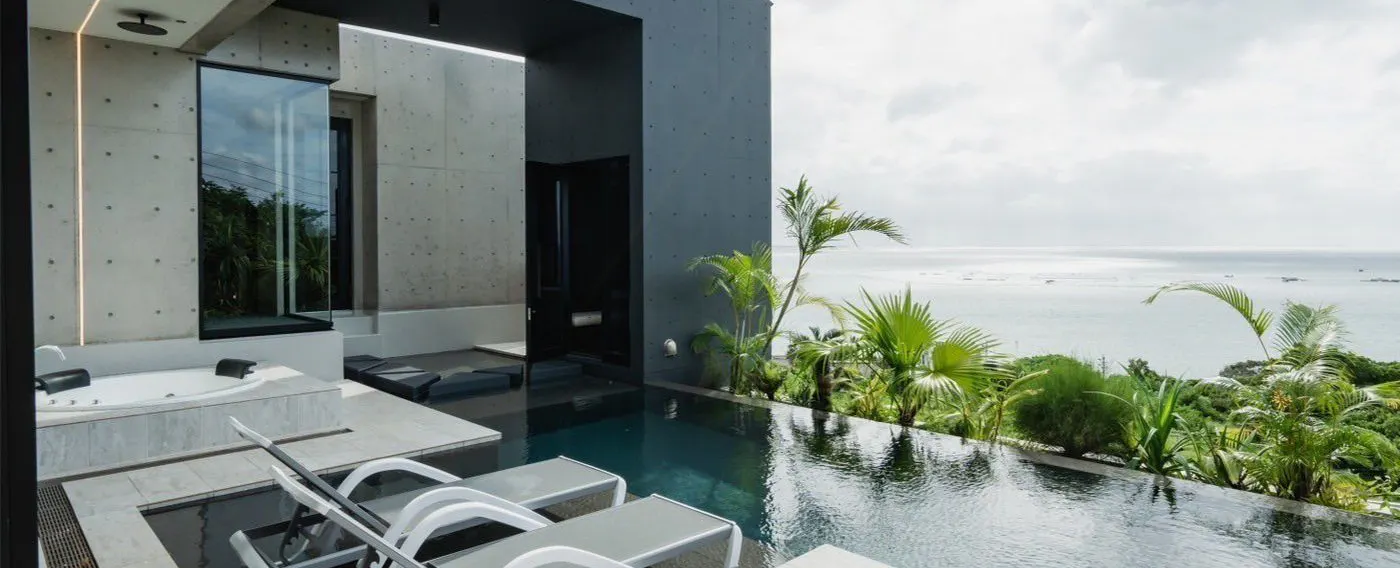 สระว่ายน้ำอินฟินิตี้ส่วนตัว