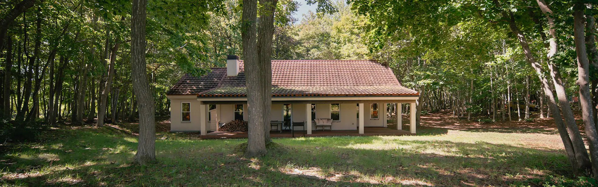 La Bergerie 函館大沼・駒ヶ岳の森に溶け込む静寂のヴィラ