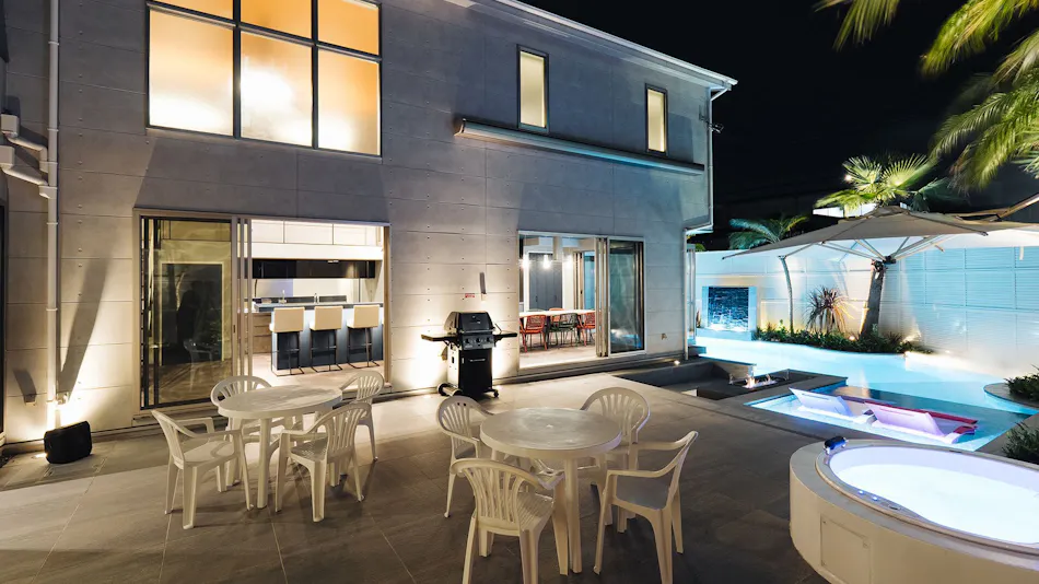 THE POOL HOUSE TOKYO BAY