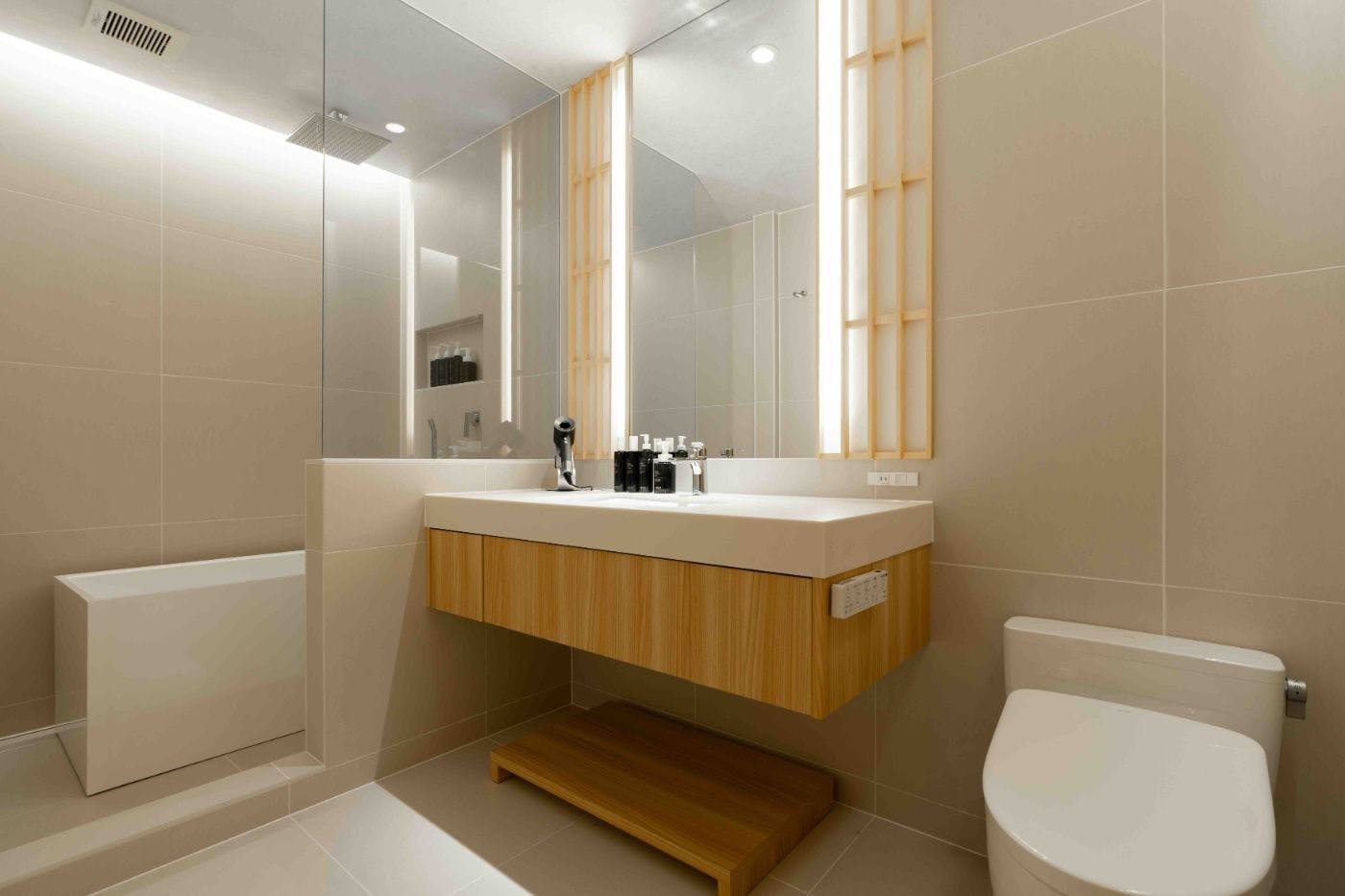 BEDROOM“SHIRO”