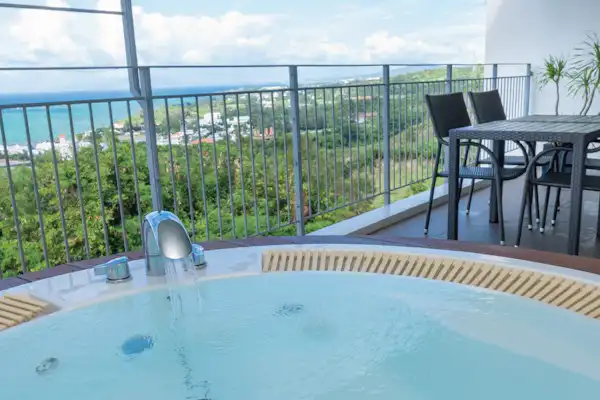 จากุซซี่