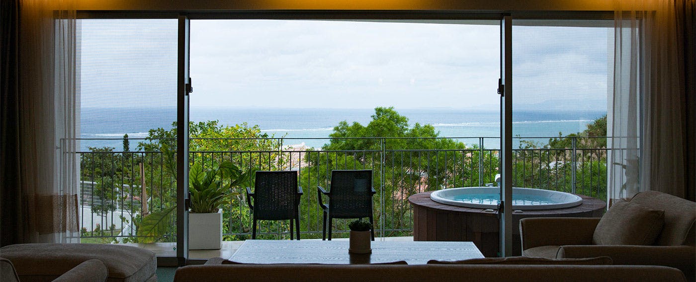 Condominium T-Room