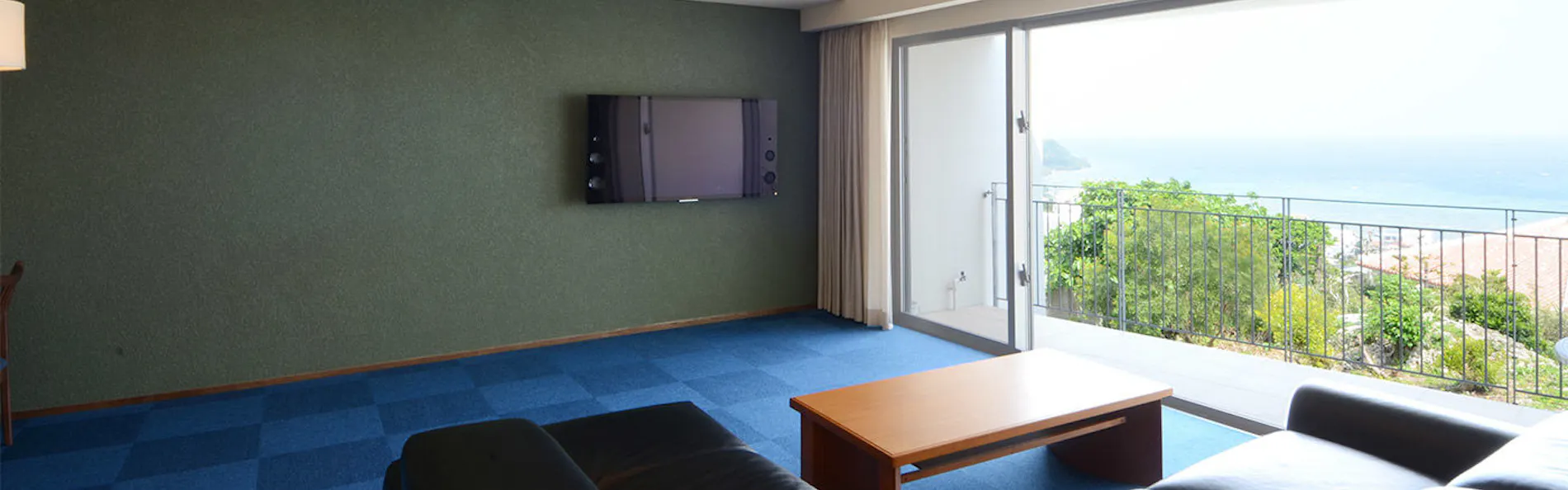 Condominium T-Room