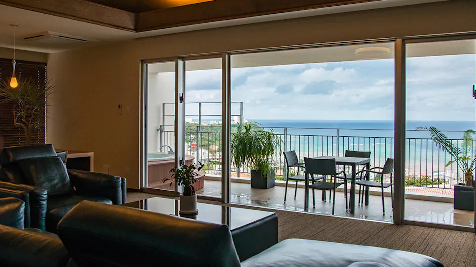 Condominium T-Room