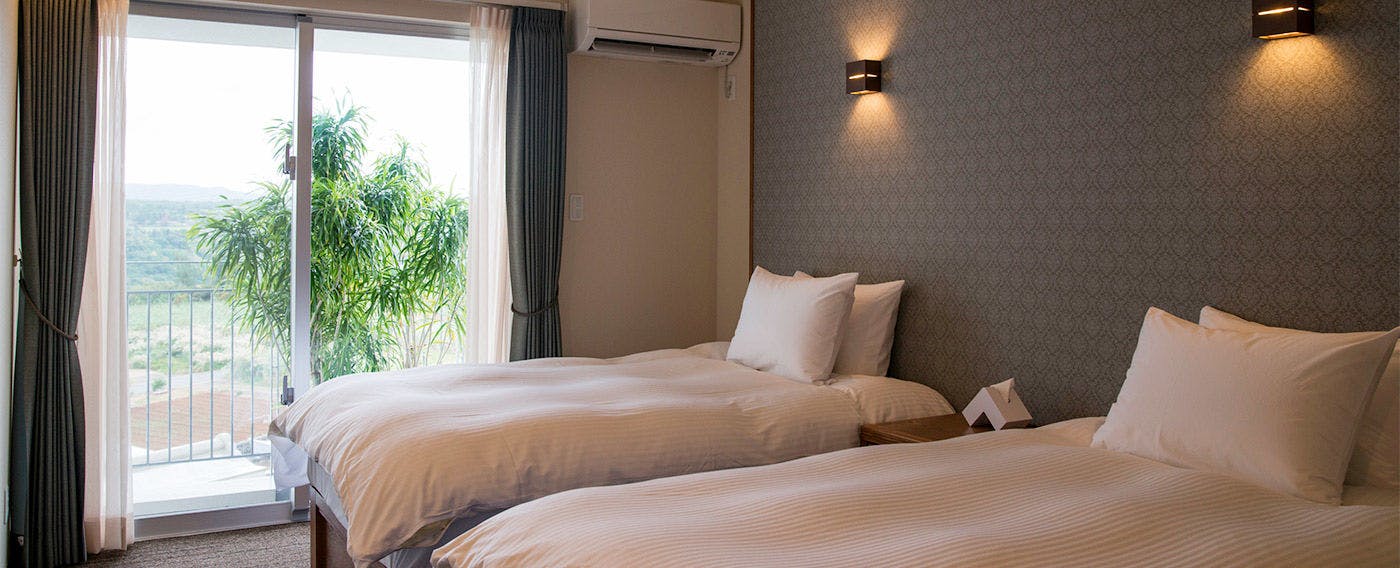 Condominium T-Room