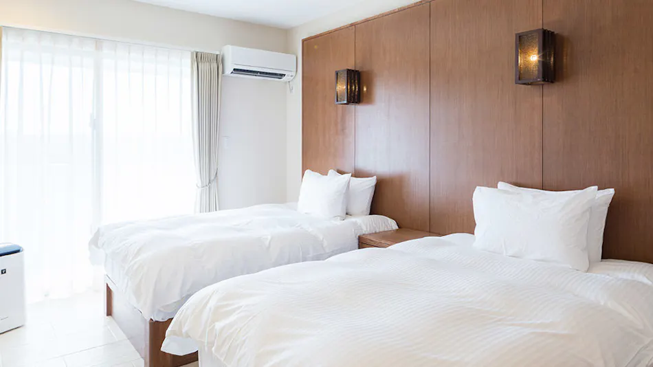 Condominium T-Room