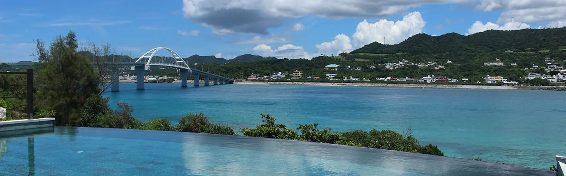 瀬底山水