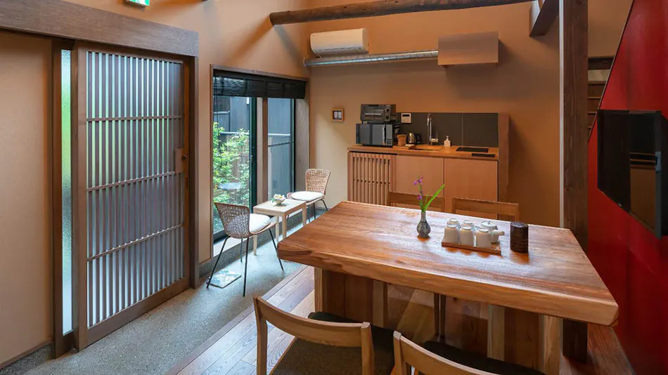 Hinaya Gojo <Machiya Townhouse Rental>
