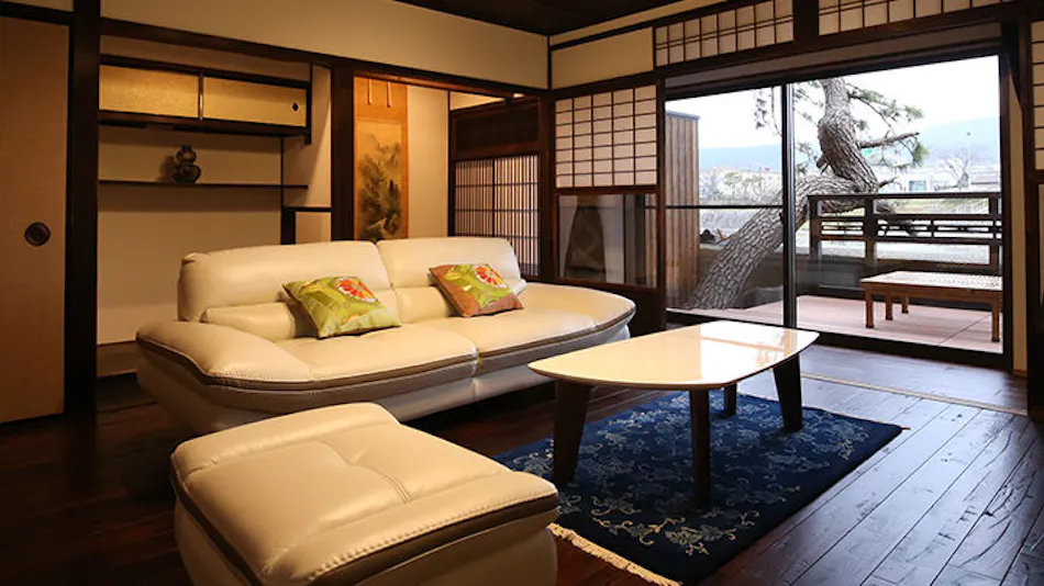 Tamami Inn by the Kamo River in Kyoto