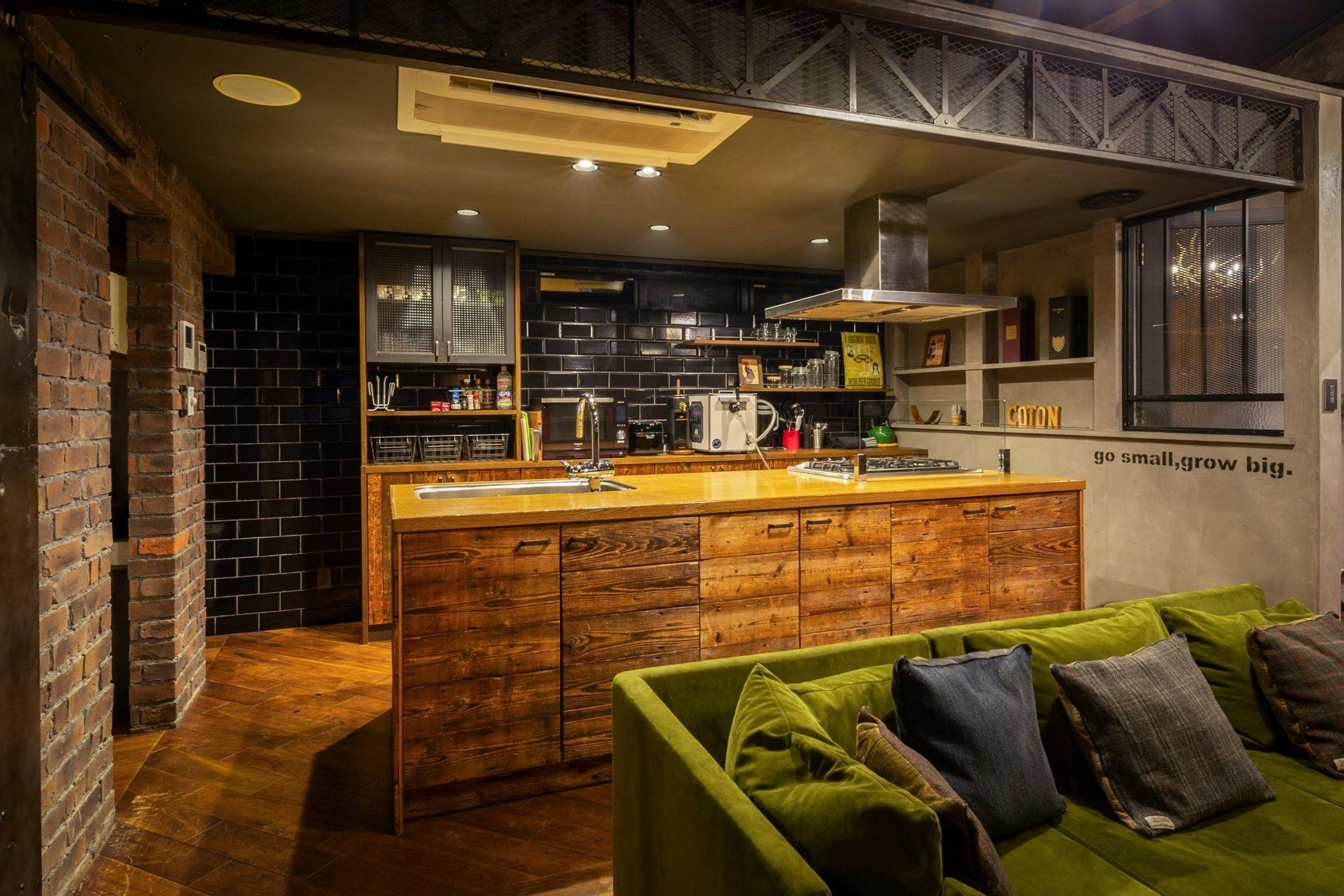 カラーパレットの空泊(そらはく) COTON -泊Rutto