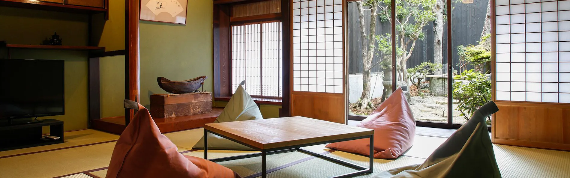 Yamasaki Ryokan Q 中門前屋(山崎旅館Q)