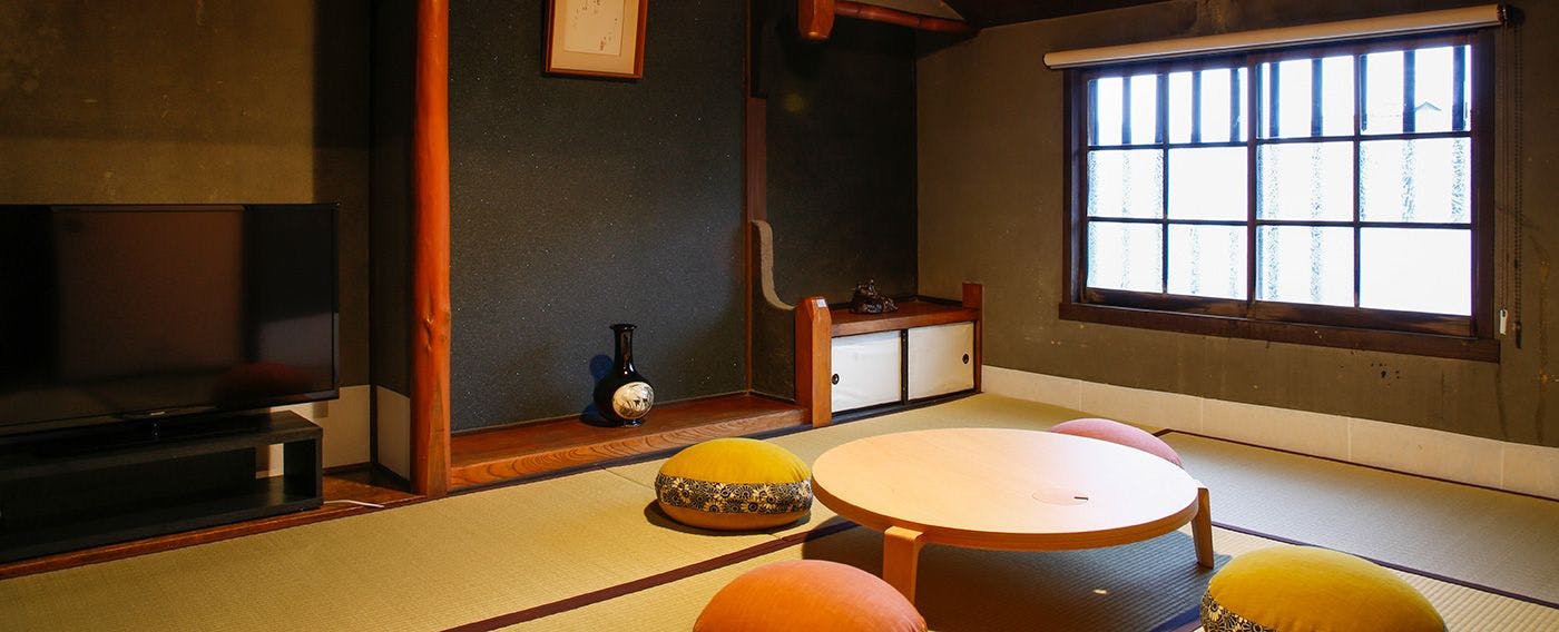 Yamasaki　Ryokan　Q　中門前屋（山崎旅館Q）