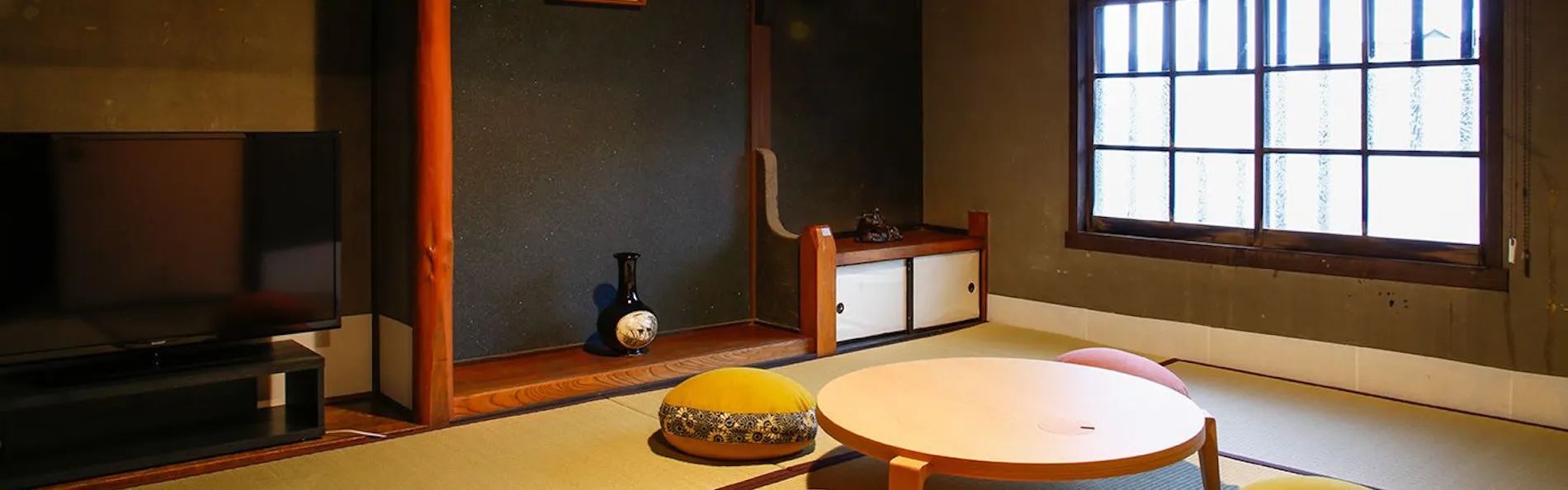 Yamasaki Ryokan Q 中門前屋(山崎旅館Q)