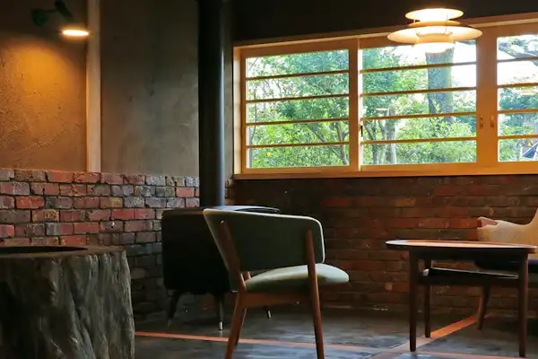 บ้านหลัก เลานจ์