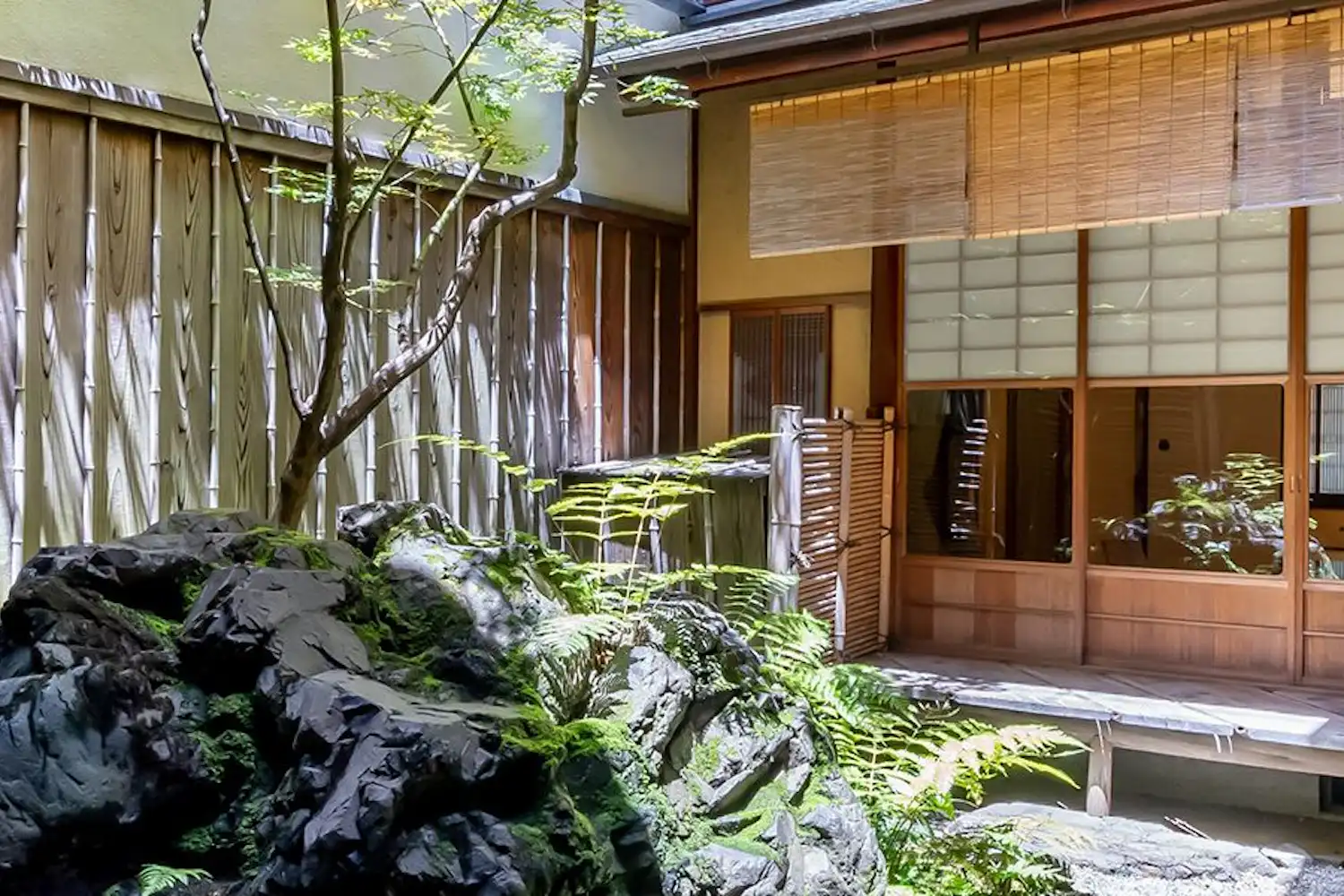 สวนสึโบะนิวะ