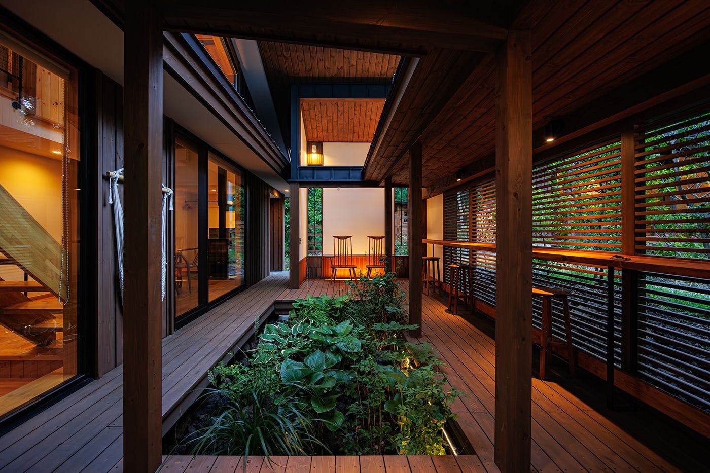 โอ๊คทาวเวอร์ เอาท์ดอร์ลิฟวิ่ง