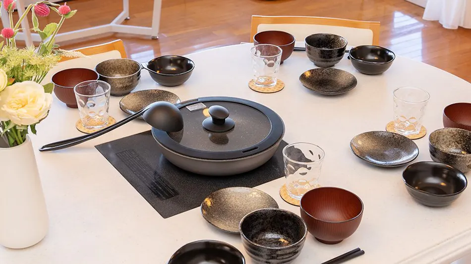 Noёl HAKONE GENSEN