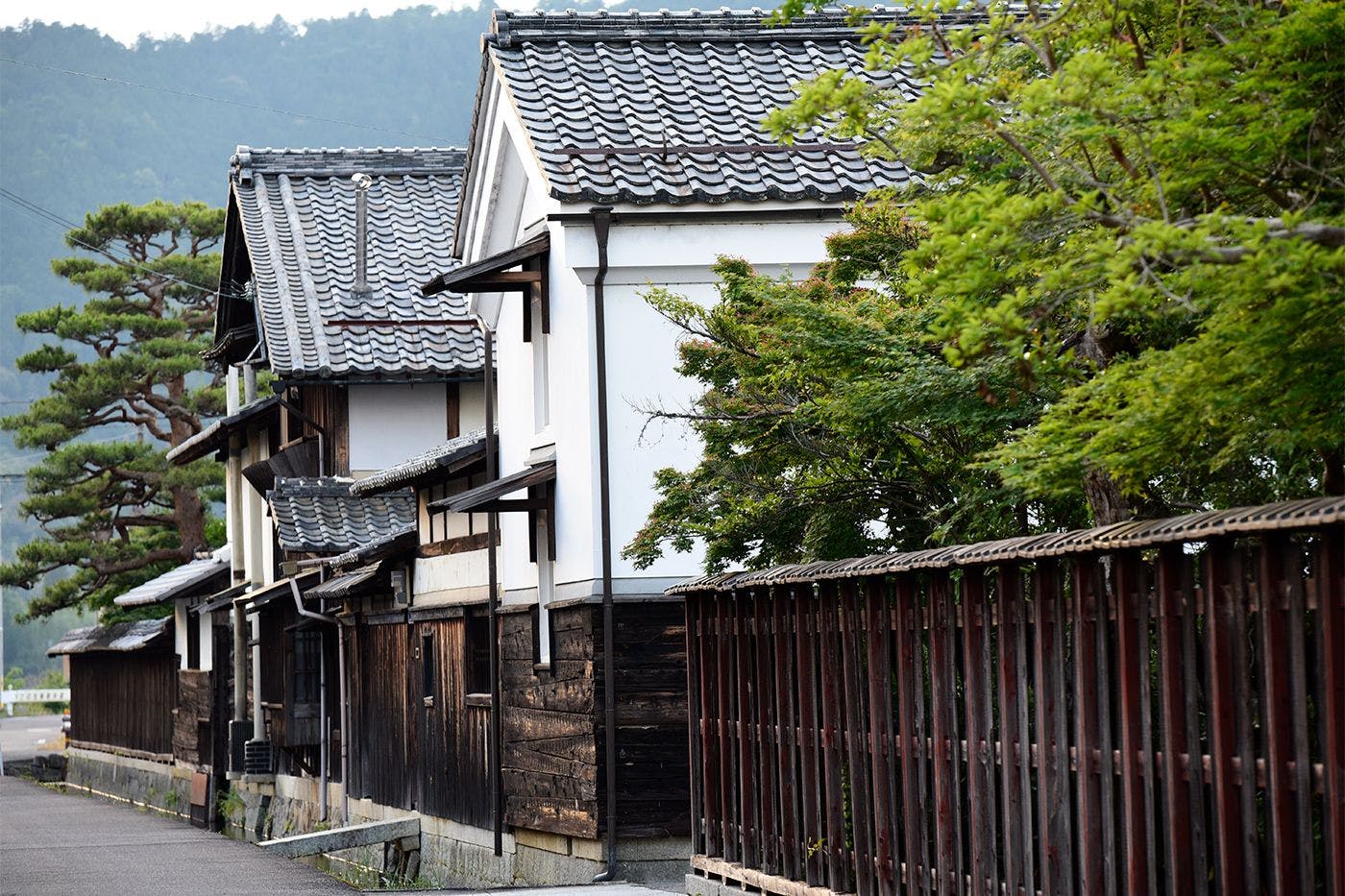 สวนของคฤหาสน์ได้รับการออกแบบให้ดูสวยงามแม้ชมจากภายนอก