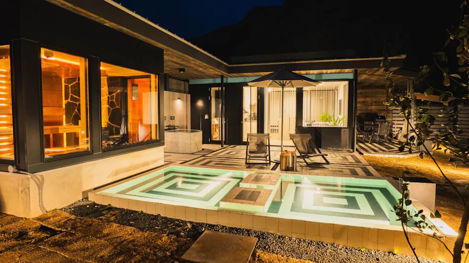 UMEGASHIMA DRIVE-IN & SAUNA VILLA