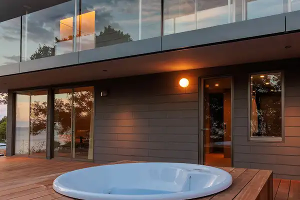 ภายนอกอาคาร