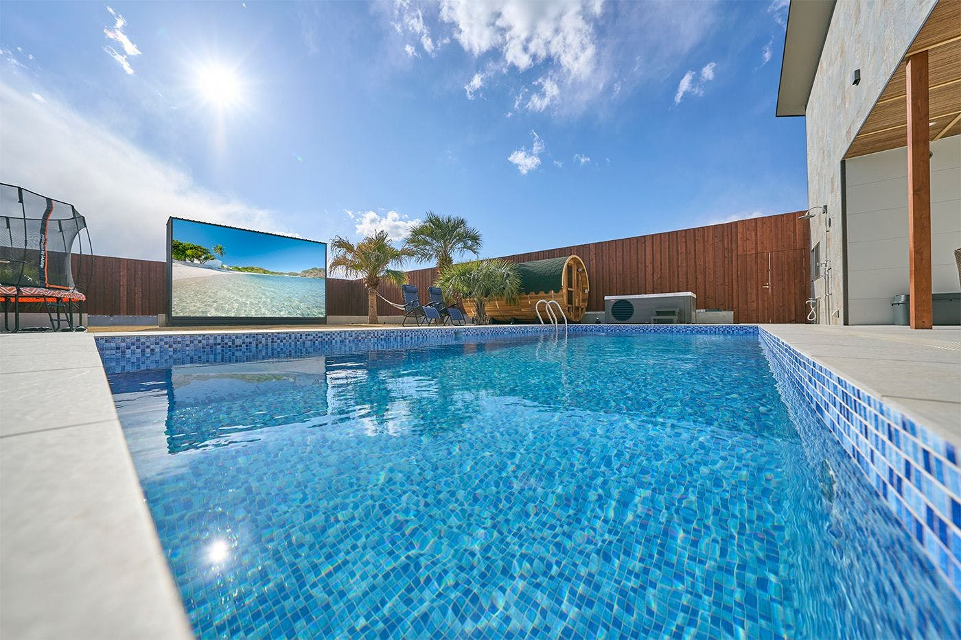 プライベートプール