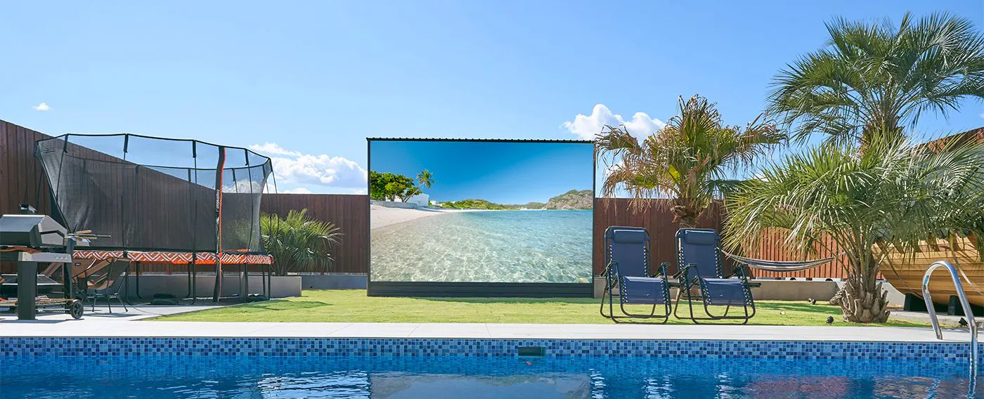 200インチLEDモニター