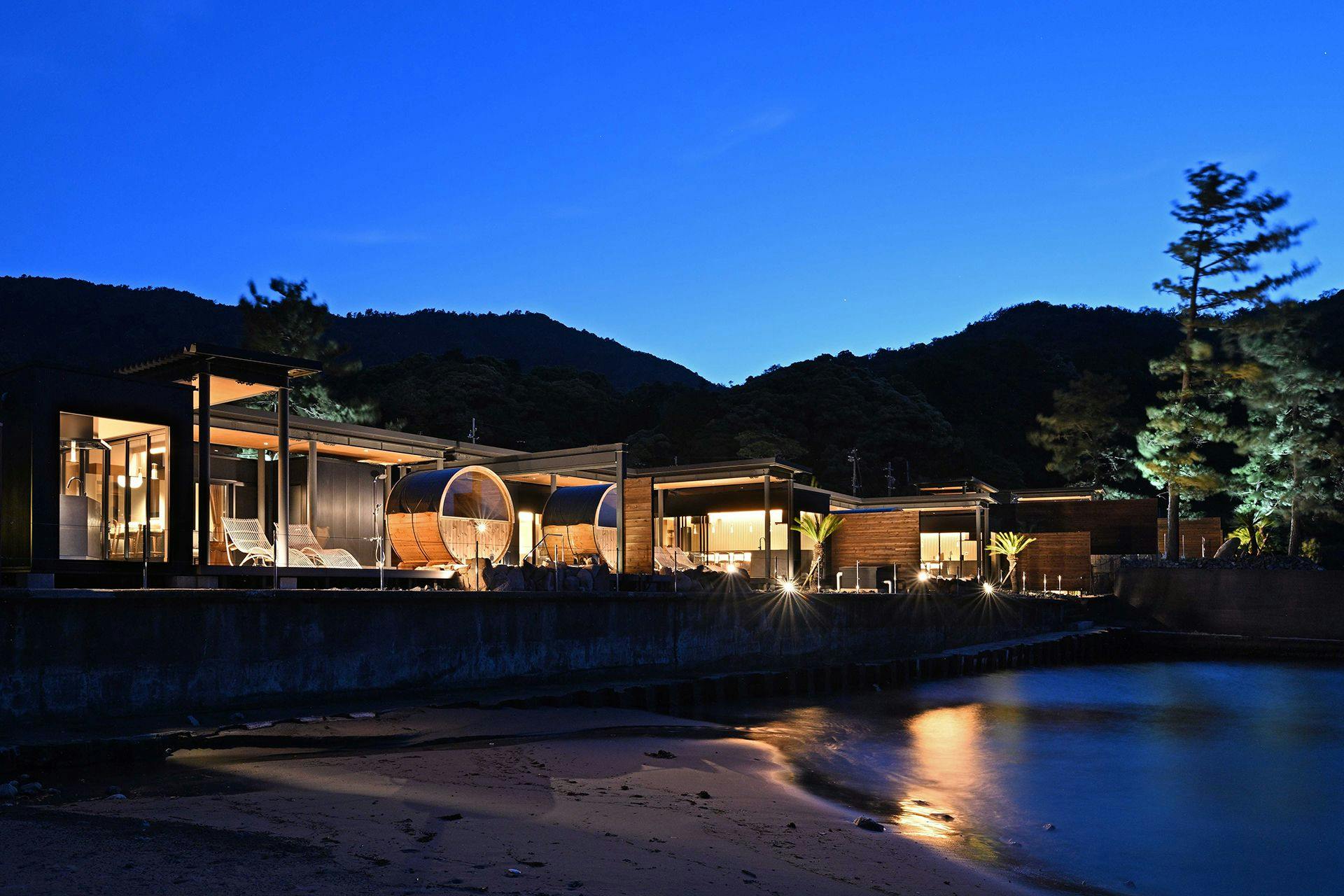 汐汲浜シーサイドヴィラ　浜つづり