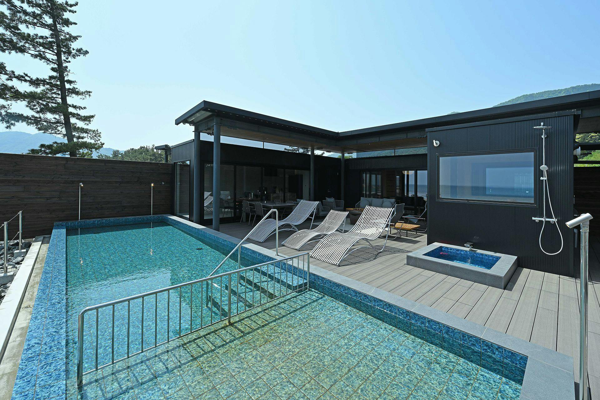 汐汲浜シーサイドヴィラ　浜つづり