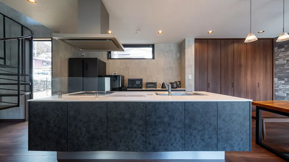 RIVER VIEW HOUSE