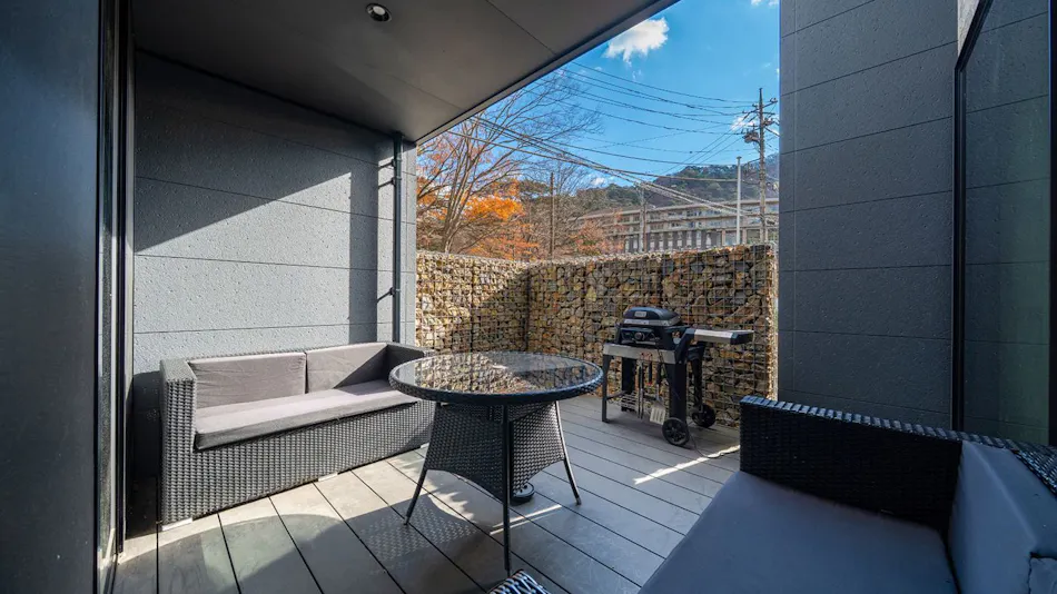 RIVER VIEW HOUSE