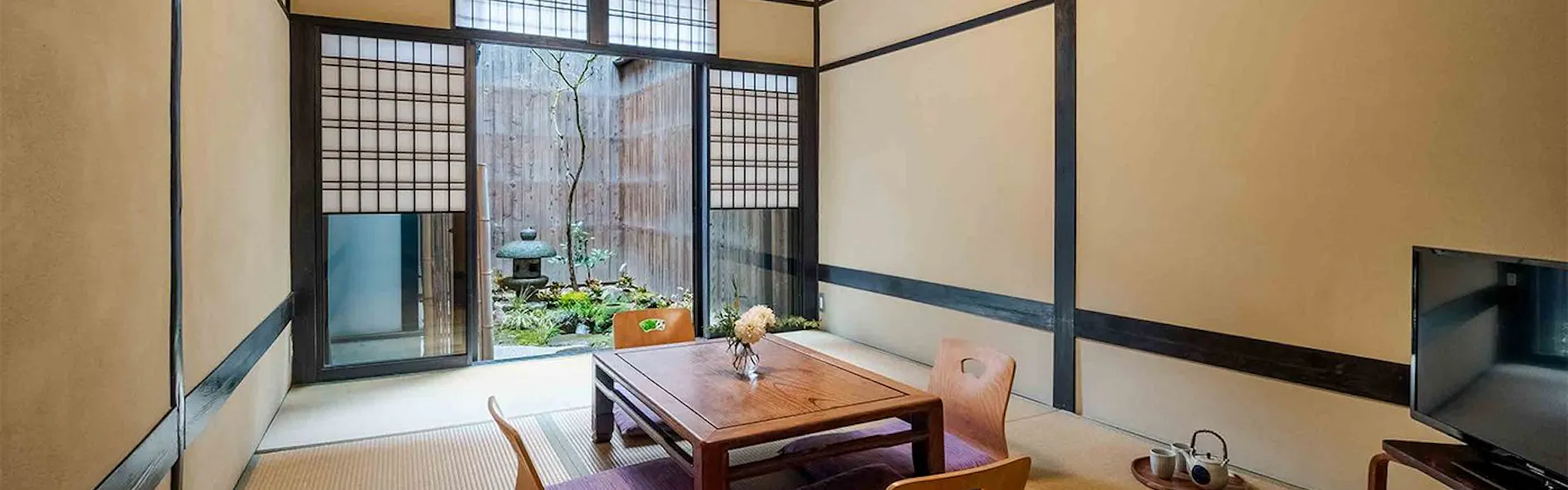 格致しょうぶ庵 〈一棟貸し町家〉