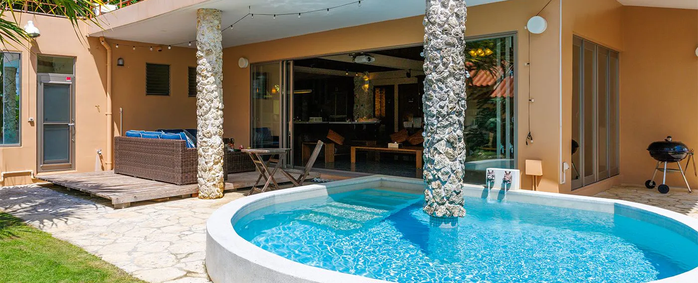 สระว่ายน้ำ