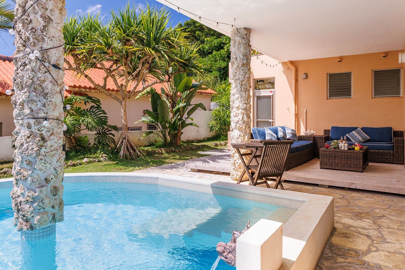 สระว่ายน้ำ