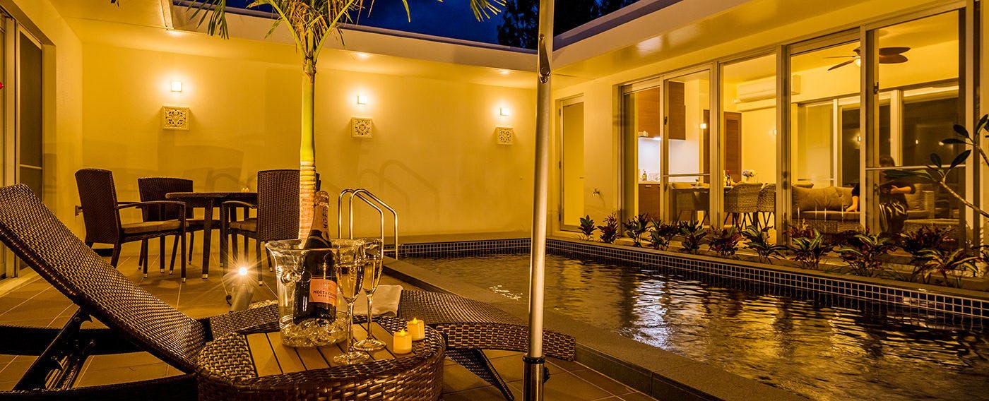 สระว่ายน้ำ