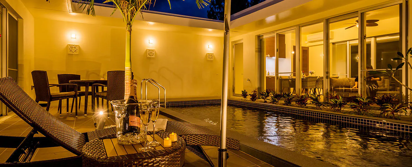 สระว่ายน้ำ