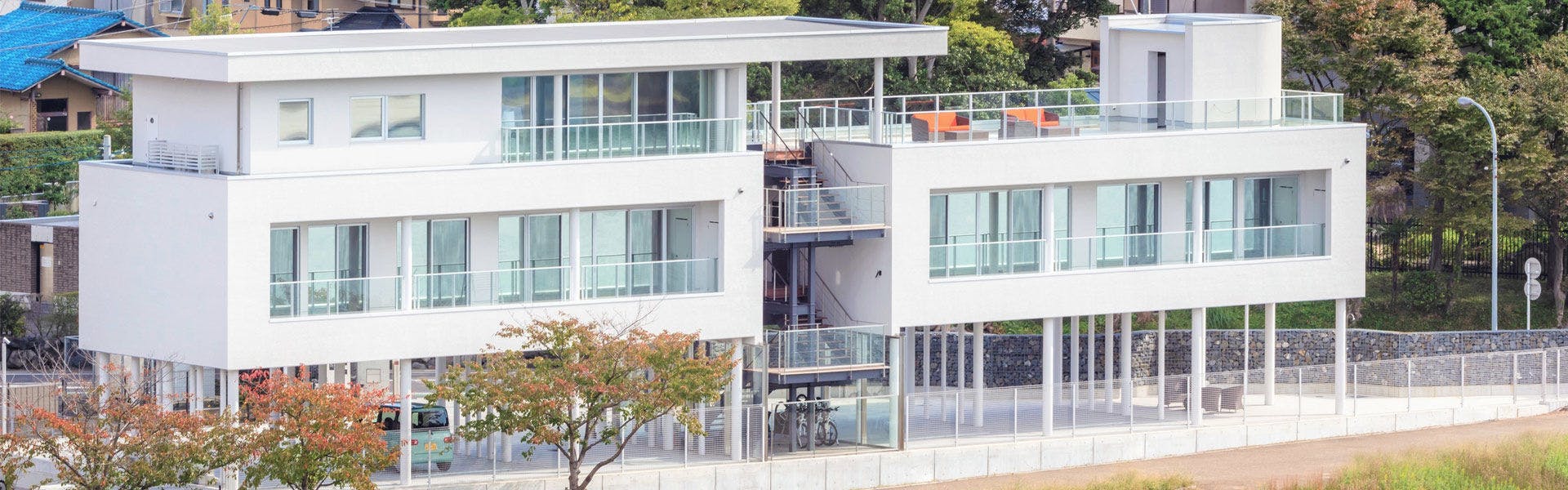 a_ss_01_190111.jpg?auto=