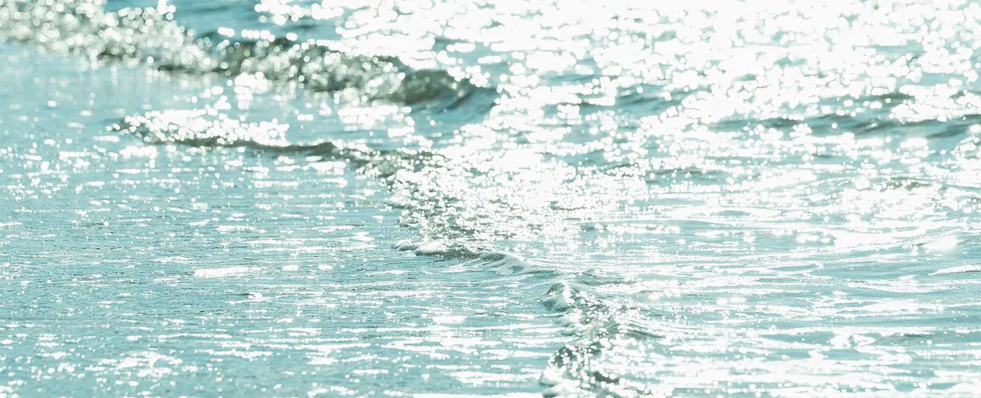 真名瀬の穏やかな海岸