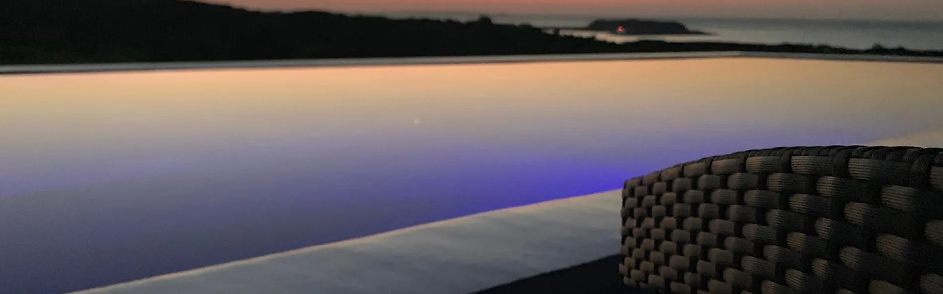 MARINX POOLVILLA NAKANDAKARI