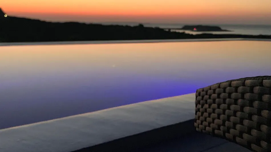 MARINX POOLVILLA NAKANDAKARI