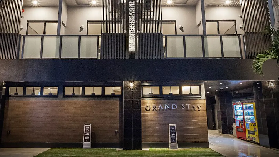 Kariyushi Condominium Resort Naha Grand Stay Asahibashi Station Front