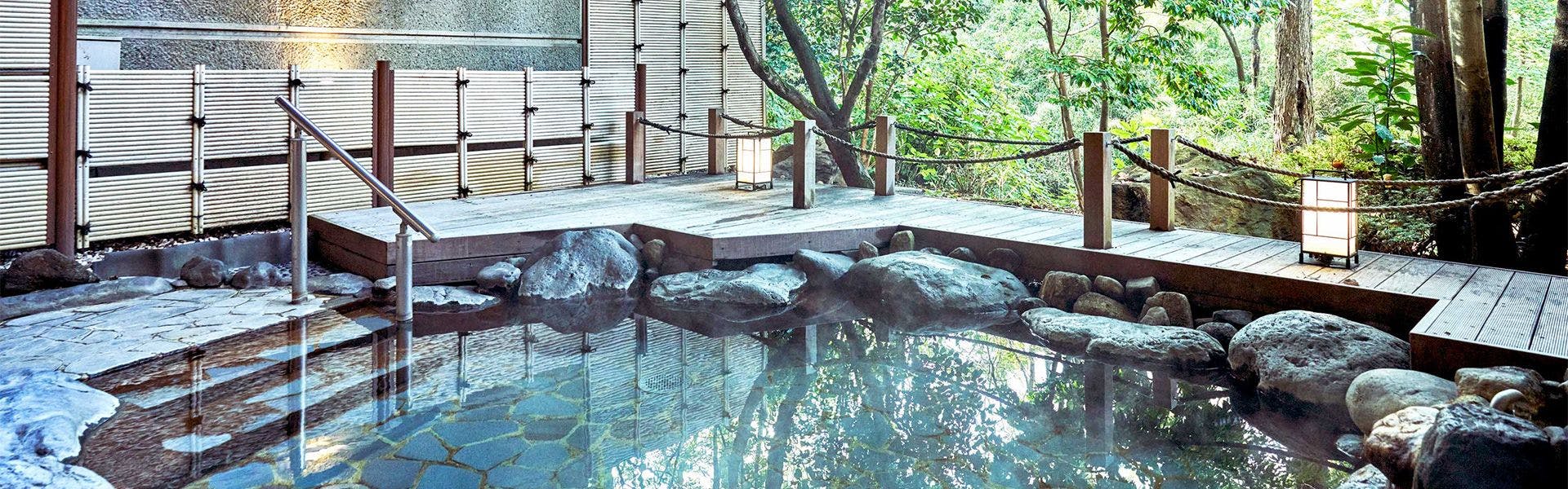 Pemandian air panas terbuka