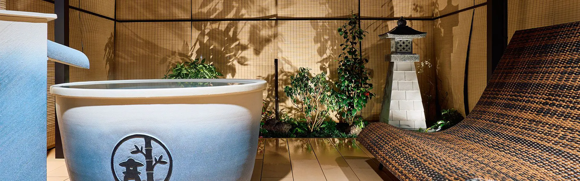 今昔荘 大阪 天保山 - 生洲・高灯籠 -