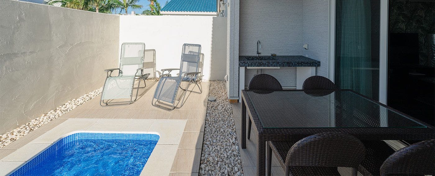 LEO癒リゾート宮古島 Pool&Villa
