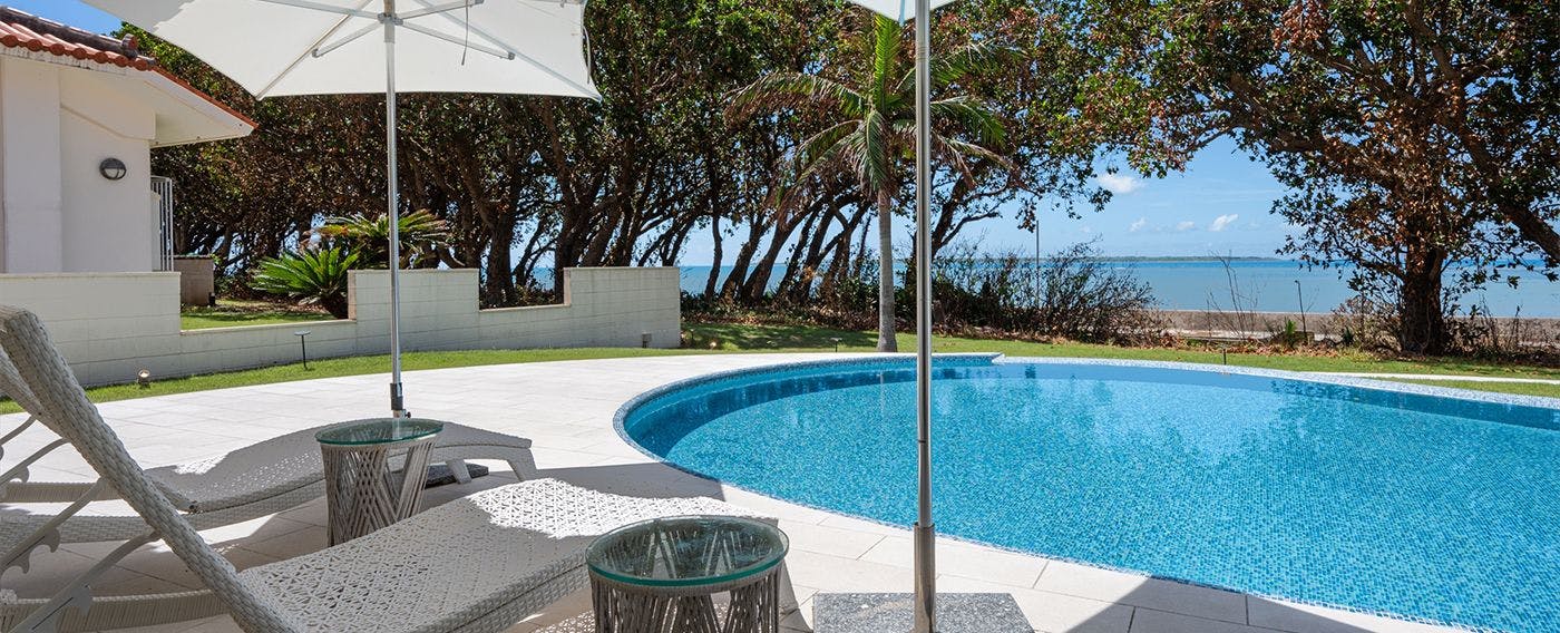 สระว่ายน้ำ