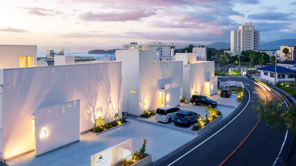 Crystal Villa Shirarahama Beach